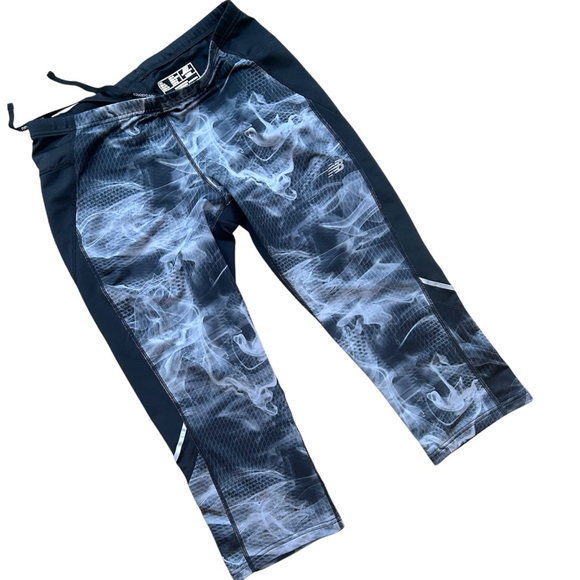 Women’s New Balance Capris Workout Leggings Large - Picture 1 of 7